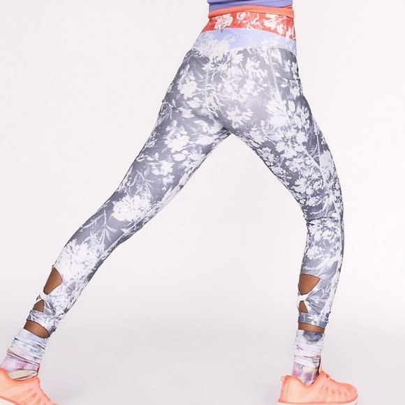 NWOT FP Movement Printed Wave Rider Ankle Leggings M - Picture 2 of 5